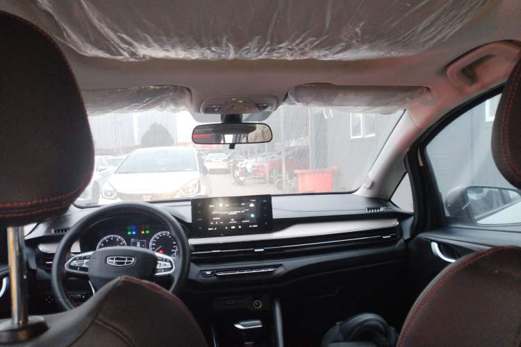 Used Geely Auto Vision X3 2021 PRO 1.5L CVT Deluxe Model
