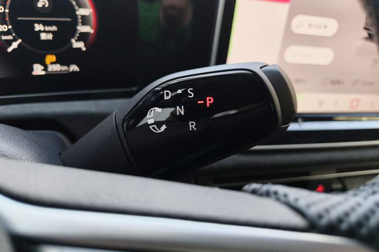 Used Volkswagen Tiguan L 2024 PRO 380TSI Four-Wheel Drive R-Line Prestige Edition