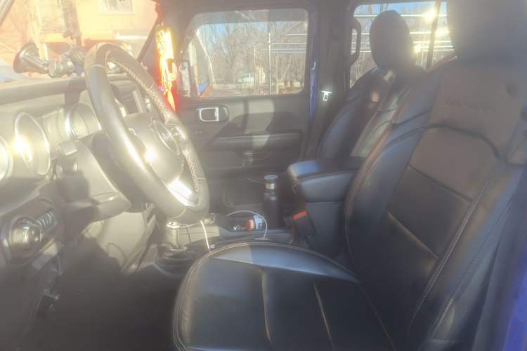 Used  Wrangler 2018 2.0T Sahara Four-Door Edition