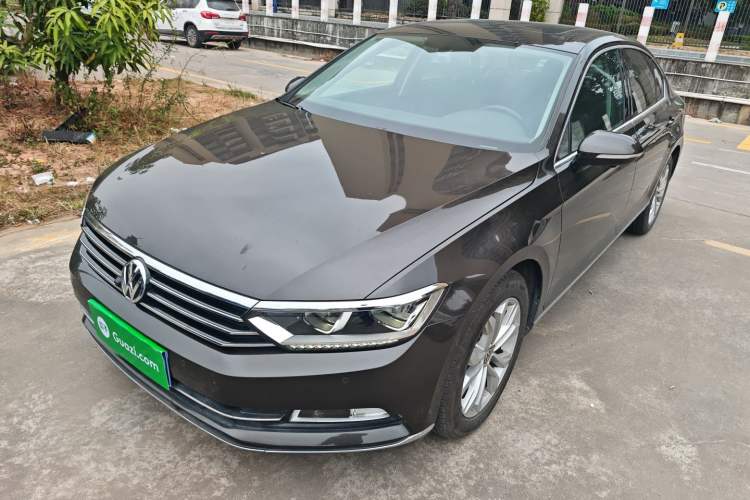 Used Volkswagen Magotan 2018 330TSI DSG Luxury Model
