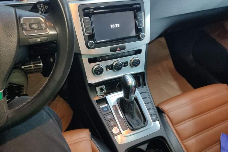 Used Volkswagen FAW-Volkswagen CC 2013 1.8TSI Luxury Model
