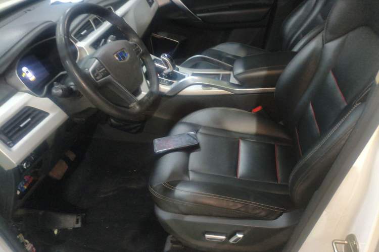 Used Geely Auto Emgrand X7 Sport 2020 1.8TD DCT Two-Wheel Drive Smart Connect 4G-Enabled Version
