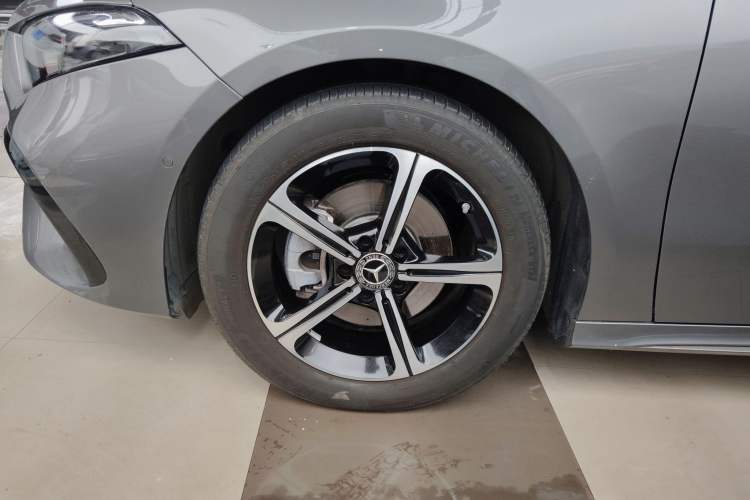 Used Mercedes-Benz A-Class 2025 A 200 L Fashion Model
