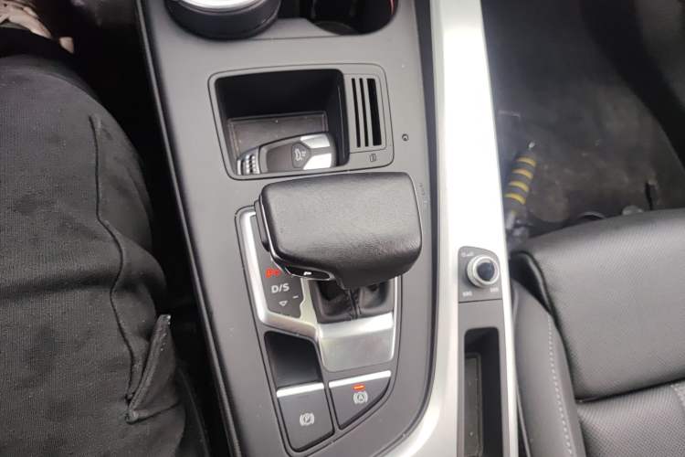 Used Audi A4L 2020 40 TFSI Fashion Dynamic Model