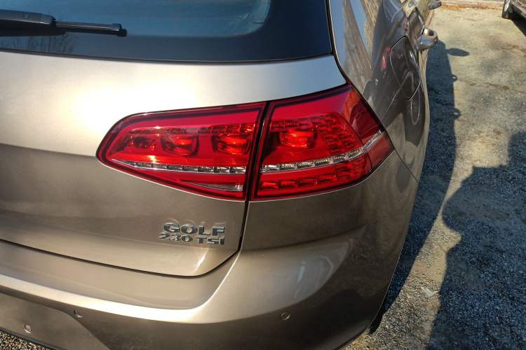 Used Volkswagen Golf 2016 230TSI Automatic Luxury Version
