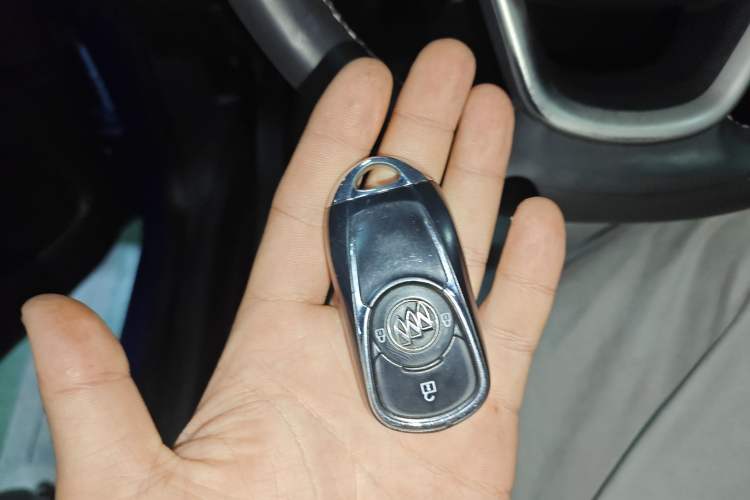 Used Buick GL6 2018 18T 6-Seater Prestige Model
