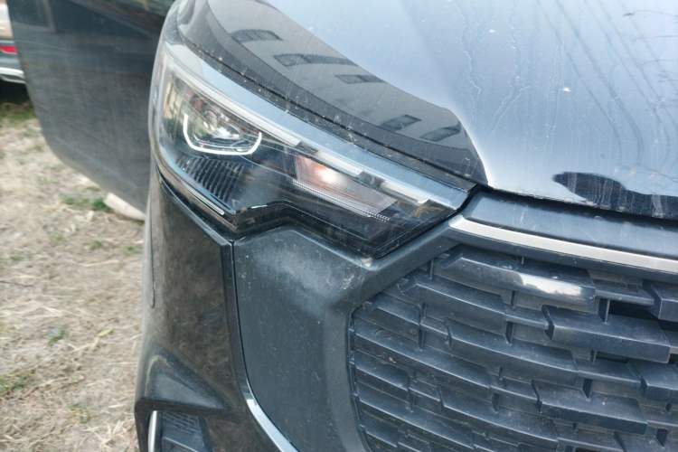 Used Ford Transit 2023 2.0T Diesel Automatic Commercial & Travel Version Mid-axle Low-roof Design 7/8/9-Seater