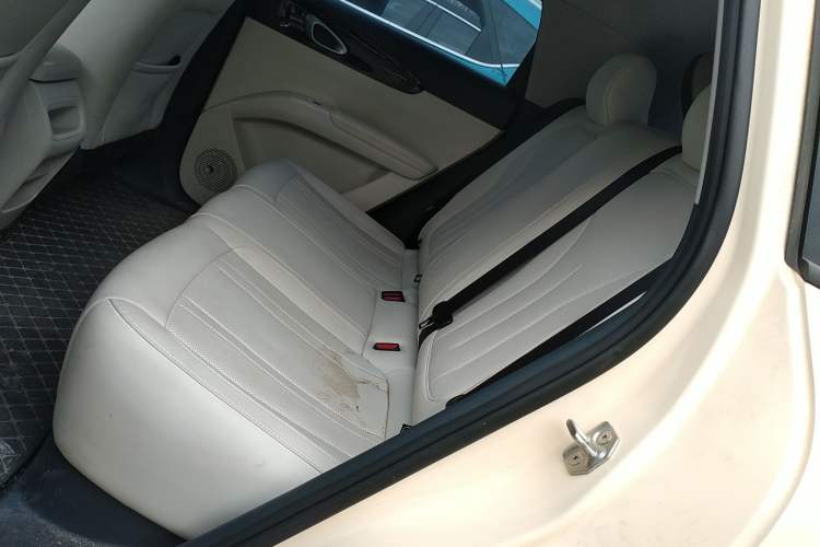 Used  Geome 2025 410 km Free Version