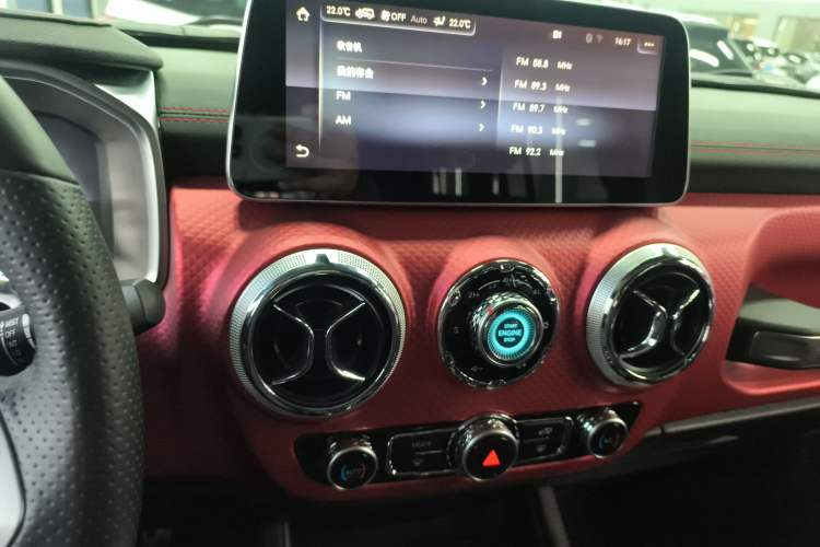 Used  BJ40 2019 PLUS 2.3T Automatic Four-Wheel Drive Premium Edition China VI
