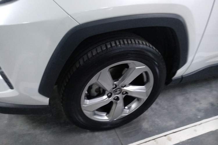 Used Toyota RAV4 2020 2.0L CVT 4x4 Trend Edition
