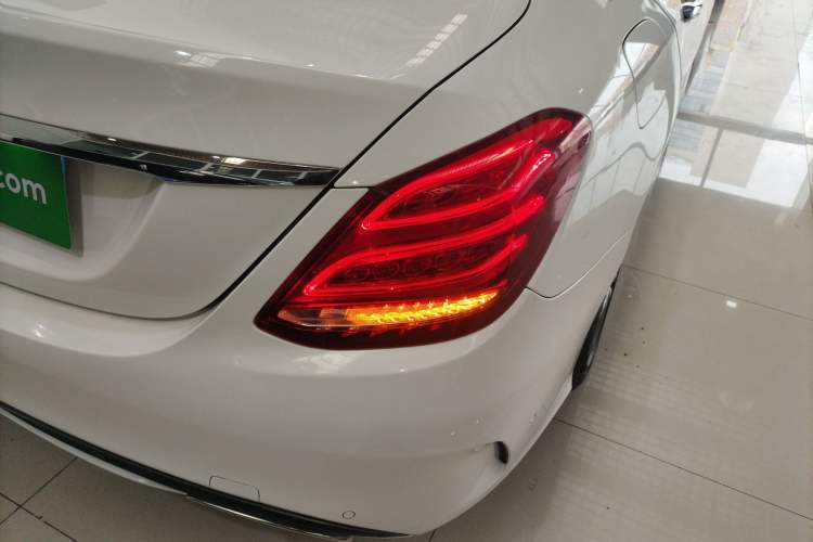 Used Mercedes-Benz C-Class 2017 Restyled C 180 L Fashion Edition Sport Version
