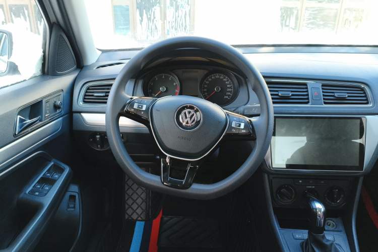 Used Volkswagen Lavida 2017 1.6L Automatic Fashion Edition
