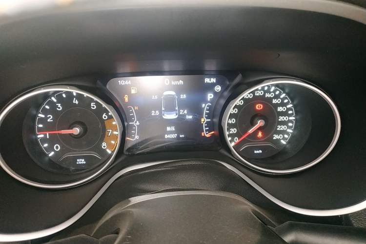 Used  Compass 2017 200T Automatic Family Edition
