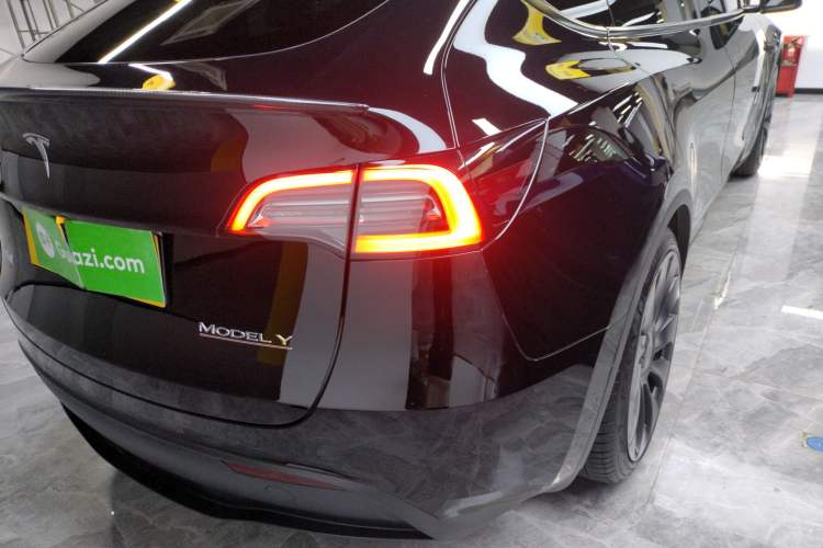 Used Tesla Model Y 2021 Performance High-Performance All-Wheel-Drive Version
