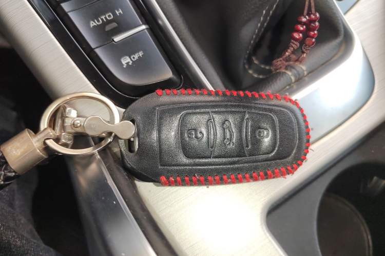 Used Geely Auto Emgrand X7 Sport 2016 2.0L Manual Smart Connect Version