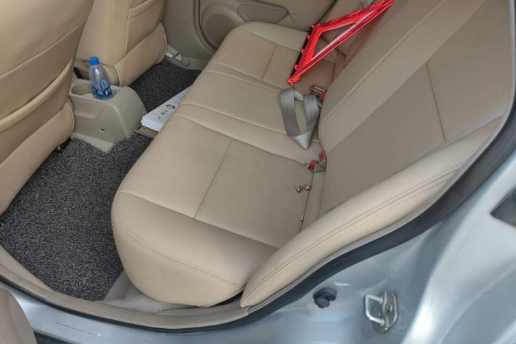 Used Venucia D50 2013 1.6L Manual Fashion Edition