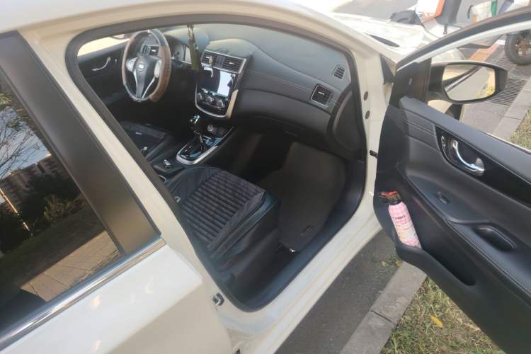 Used Nissan Tiida 2019 1.6L CVT Smart Enjoyment Version China VI Standard
