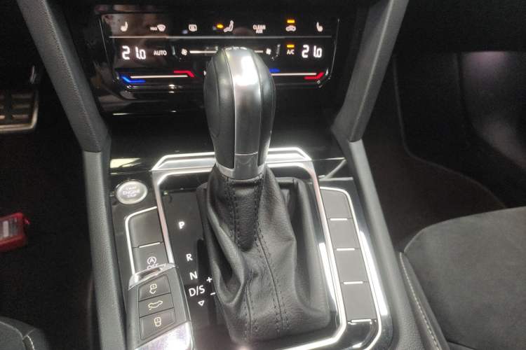 Used Volkswagen FAW-Volkswagen CC 2020 330TSI Huayan Edition China VI Standard
