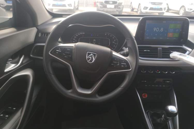 Used Baojun 510 2017 1.5L Manual Fashion Edition
