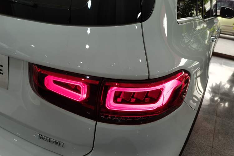 Used Mercedes-Benz GLB 2021 GLB 200 Fashion Model