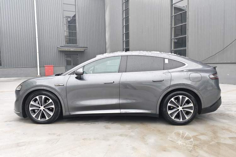 Used Hima Luxeed R7 2025 Range-Extended Version 251 km Max
