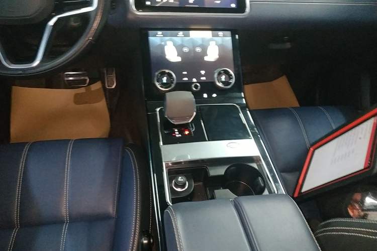 Used Land Rover Range Rover Velar 2022 250 PS Sparkling Heritage Edition

