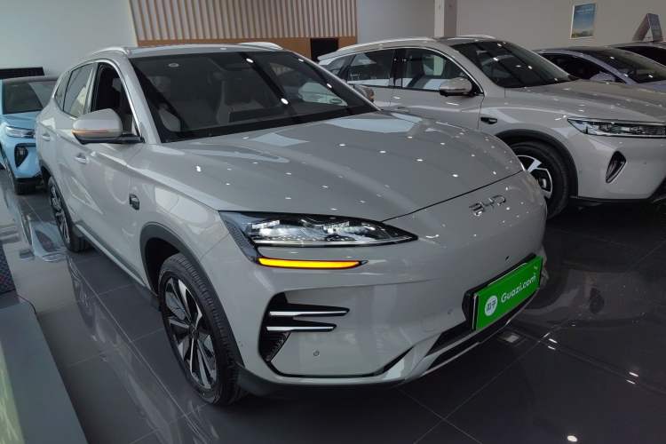 Used BYD Song PLUS New Energy 2025 EV Intelligent Driving Version 520km Premium Model
