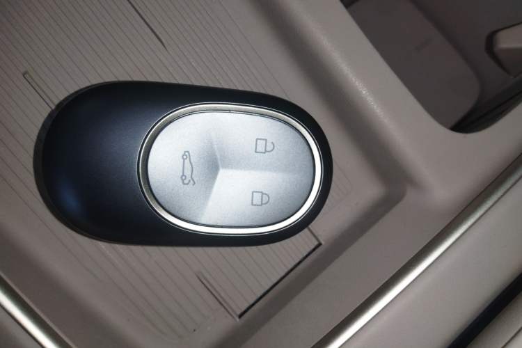 Used Nio ES8 2024 75 kWh
