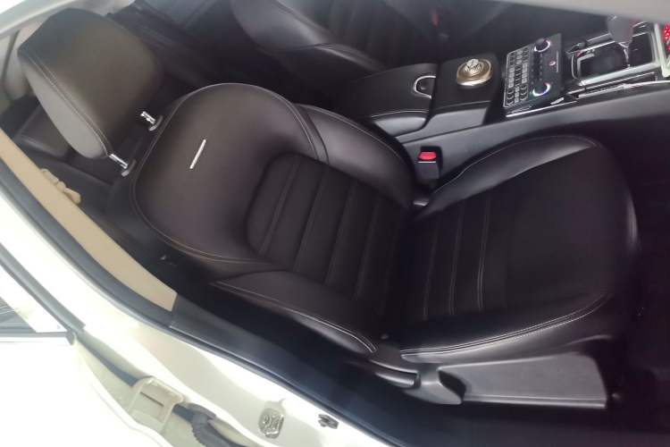 Used Venucia T90 2017 2.0L CVT Smart Edition
