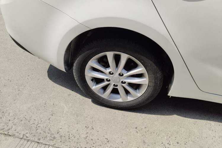 Used Kia K3 2016 1.6L Automatic with Sunroof
