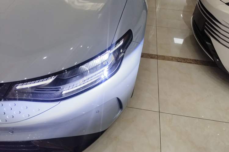 Used Leapmotor C01 2024 Range-Extended 316 Deluxe Edition