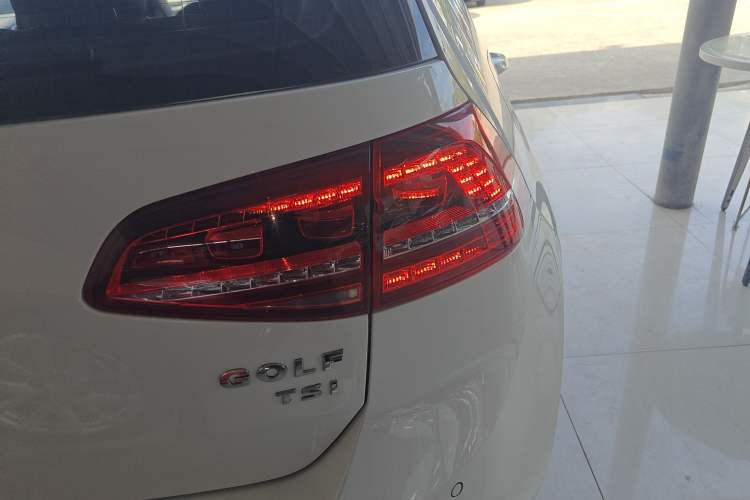 Used Volkswagen Golf 2017 230TSI Automatic Luxury Million-Vehicle Commemorative Edition
