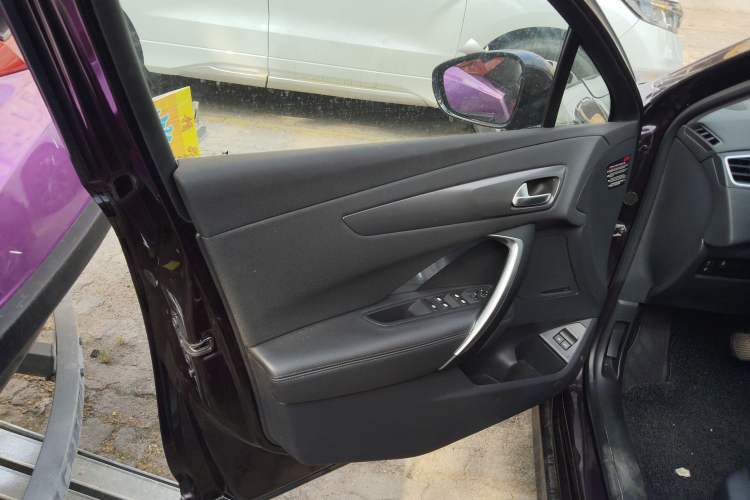 Used  5LS 2014 1.6T Elegant Version THP160
