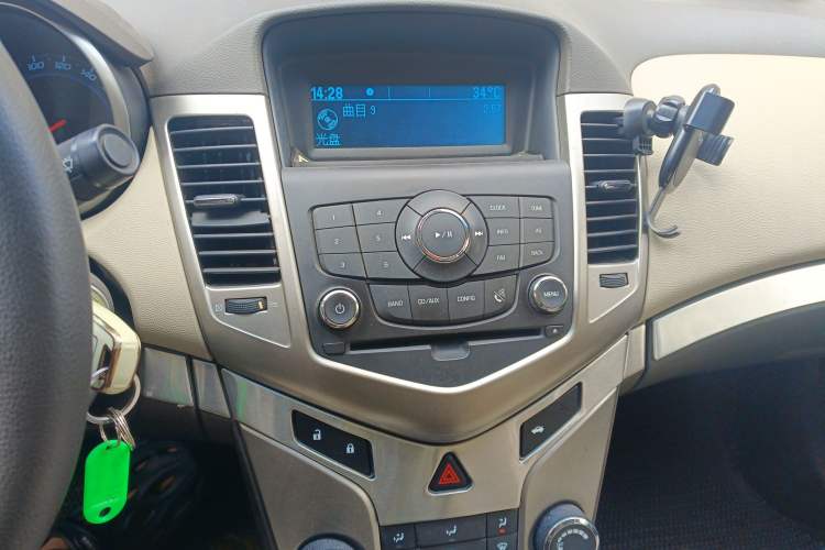 Used Chevrolet Cruze 2015 1.5L Classic SL MT
