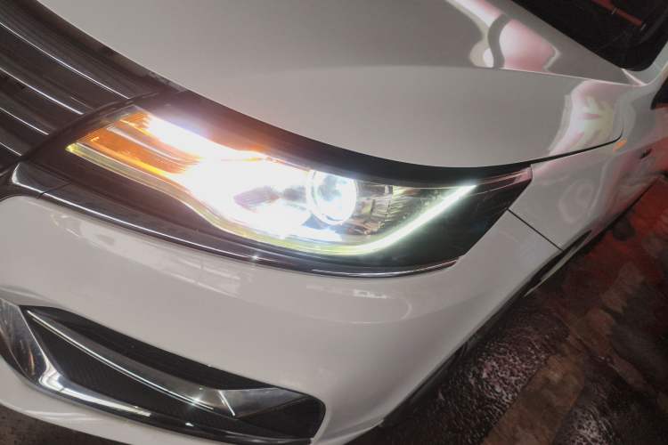 Used Roewe i6 2020 PLUS 20T TST 4G Connected Glory Flagship Edition
