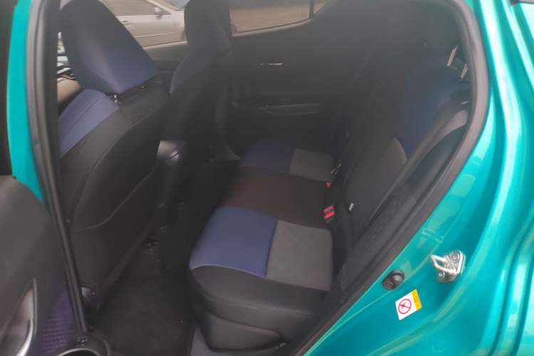 Used Toyota C-HR 2018 2.0L Leading Edition China V-standard
