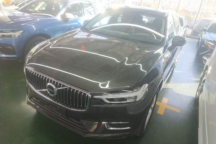 Used Volvo XC60 2020 T5 4x4 Zhiyi Luxury Edition