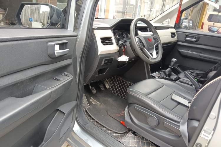 Used Wuling Zhengcheng 2021 1.5T Manual Luxury Version
