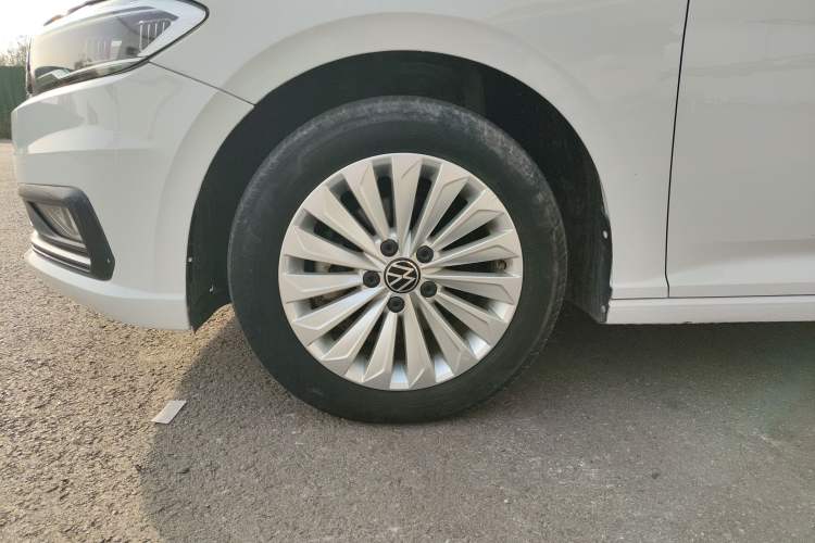 Used Volkswagen Lavida 2021 1.5L Automatic Vision Edition
