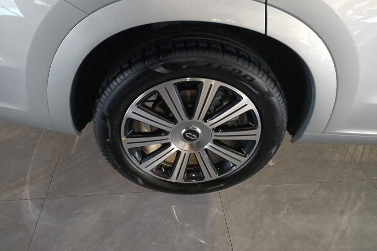 Used Hima AITO M7 2024 1.5T Intelligent Driving Rear-Drive Pro Version 5 Seats