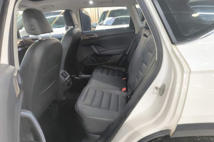 Used Volkswagen Tharu 2020 280TSI Two-Wheel Drive Luxury Plus Version China VI Standard