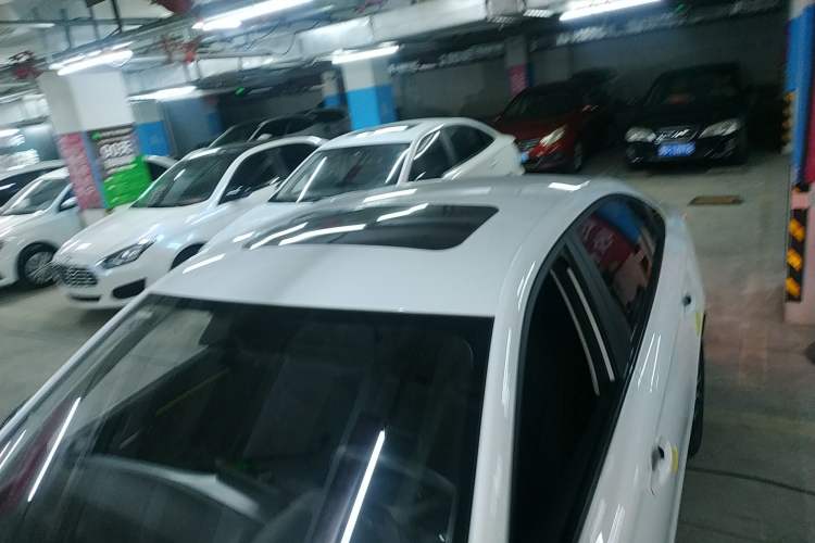 Used Roewe i5 2021 1.5L CVT Platinum Edition
