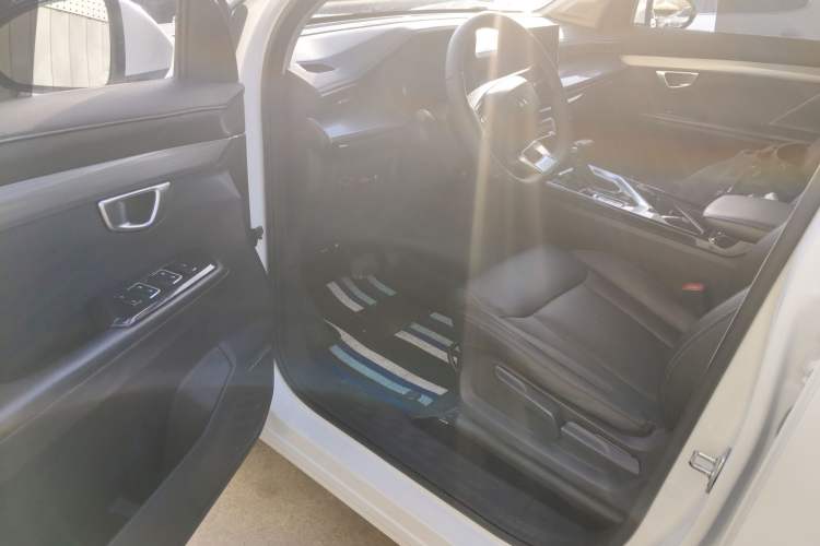 Used Wuling Asta 2021 1.5T CVT Starlight Edition
