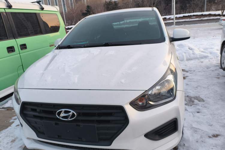 Used Hyundai Verna 2017 1.4L Manual Refreshed Version China V Standard