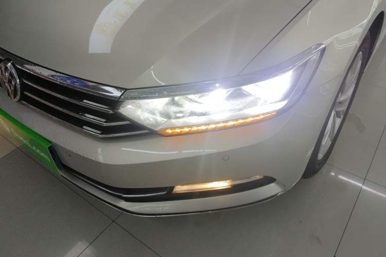 Used Volkswagen Magotan 2019 330TSI DSG Luxury Version China VI Standard