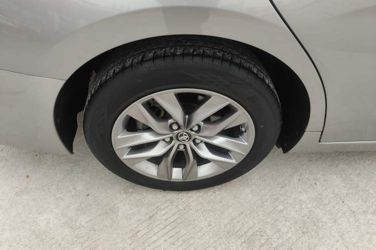 Used Toyota Avalon 2019 2.0L Luxury Edition China VI Standard
