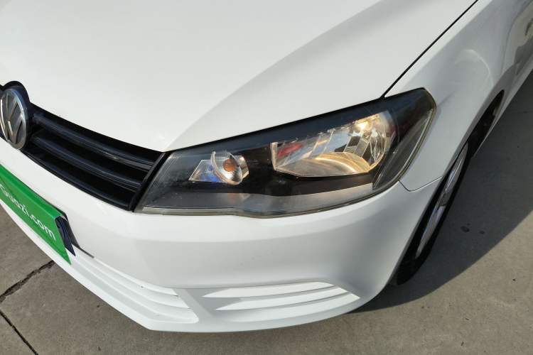 Used Volkswagen Jetta 2015 1.6L Manual Fashion Edition
