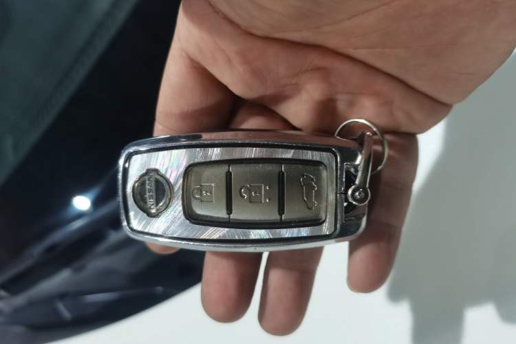 Used Nissan Murano 2019 2.5L XL Two-Wheel Drive Smart Connect Luxury Edition China VI Standard