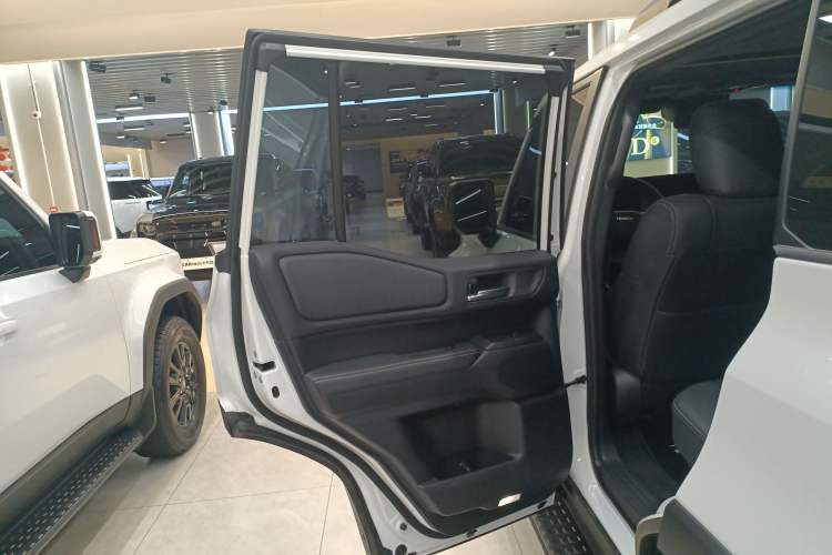 Used Toyota Prado 2024 2.4T All-Terrain TX Version 5 Seats
