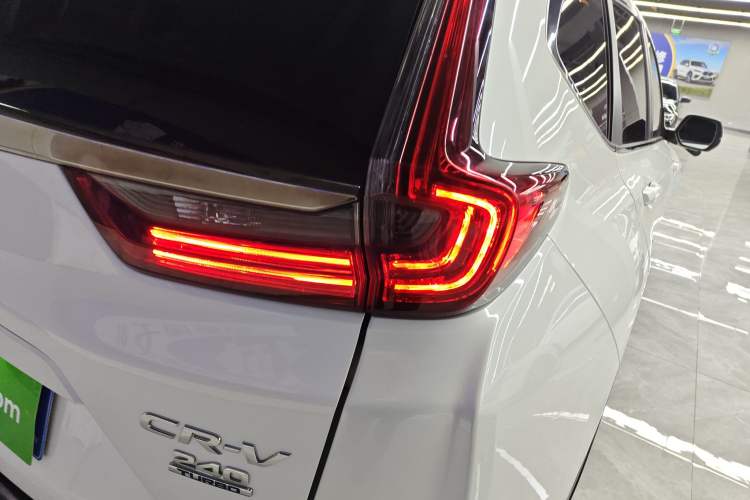 Used Honda CR-V 2021 240TURBO CVT 2WD Fashion Edition
